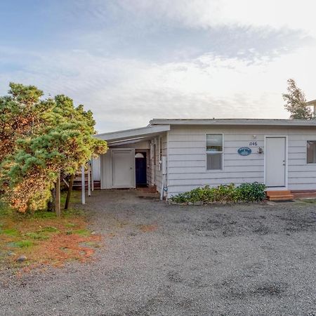 Bayfront Bungalow Villa Lincoln City Exterior photo