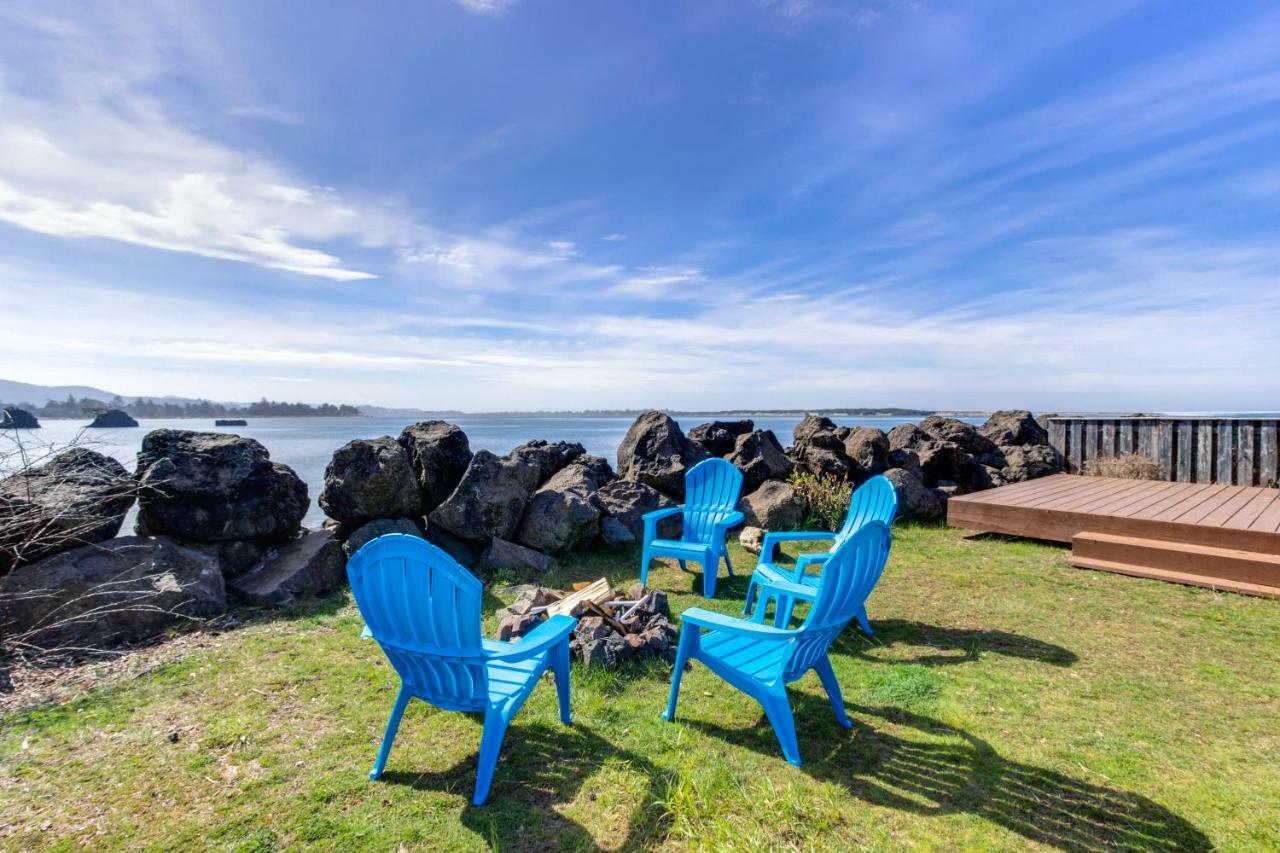 Bayfront Bungalow Villa Lincoln City Exterior photo